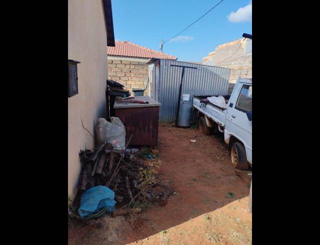 2 BEDROOM HOUSE FOR SALE IN PROTEA GLEN EXT